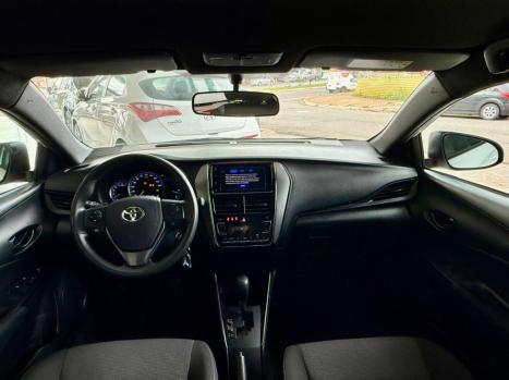 TOYOTA Yaris Hatch 1.5 16V 4P FLEX XL MULTIDRIVE AUTOM�TICO CVT, Foto 8