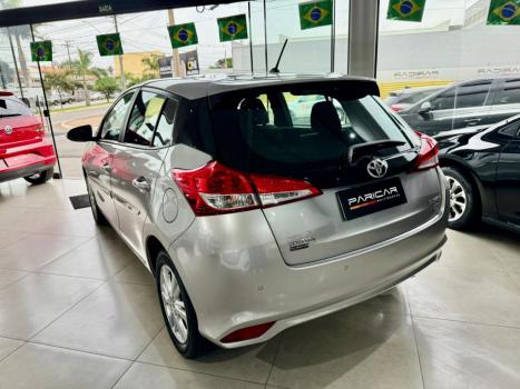 TOYOTA Yaris Hatch 1.3 16V 4P FLEX XL, Foto 4