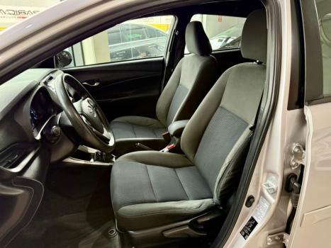 TOYOTA Yaris Hatch 1.3 16V 4P FLEX XL, Foto 8