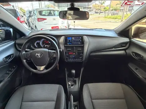 TOYOTA Yaris Hatch 1.5 16V 4P FLEX XL MULTIDRIVE AUTOMÁTICO CVT, Foto 8