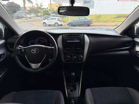 TOYOTA Yaris Sedan 1.5 16V 4P FLEX XL LIVE MULTIDRIVE AUTOMÁTICO CVT, Foto 8 TOYOTA Yaris Sedan 1.5 16V 4P FLEX XL LIVE MULTIDRIVE AUTOMÁTICO CVT, Foto 8