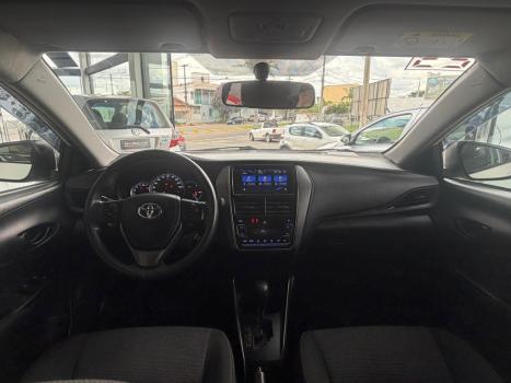 TOYOTA Yaris Sedan 1.5 16V 4P FLEX XL MULTIDRIVE AUTOM�TICO CVT, Foto 8