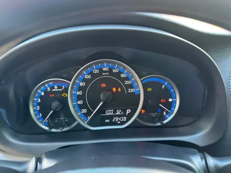 TOYOTA Yaris Sedan 1.5 16V 4P FLEX XL MULTIDRIVE AUTOM�TICO CVT, Foto 8