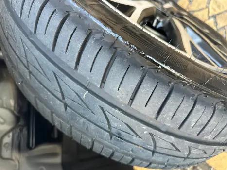 TOYOTA Yaris Sedan 1.5 16V 4P FLEX XL MULTIDRIVE AUTOM�TICO CVT, Foto 9