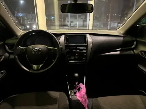 TOYOTA Yaris Sedan 1.5 16V 4P FLEX XL MULTIDRIVE AUTOM�TICO CVT, Foto 11