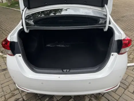 TOYOTA Yaris Sedan 1.5 16V 4P FLEX XL MULTIDRIVE AUTOM�TICO CVT, Foto 3