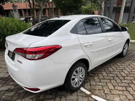 TOYOTA Yaris Sedan 1.5 16V 4P FLEX XL MULTIDRIVE AUTOM�TICO CVT, Foto 6