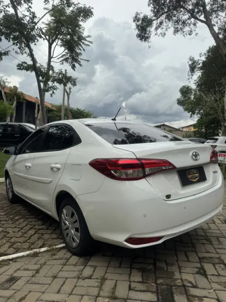 TOYOTA Yaris Sedan 1.5 16V 4P FLEX XL MULTIDRIVE AUTOM�TICO CVT, Foto 8