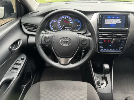 TOYOTA Yaris Sedan 1.5 16V 4P FLEX XL MULTIDRIVE AUTOM�TICO CVT, Foto 10