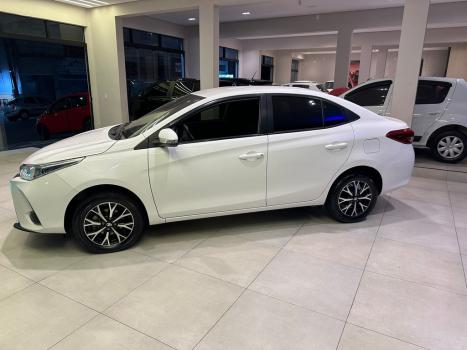 TOYOTA Yaris Sedan 1.5 16V 4P FLEX XL MULTIDRIVE AUTOM�TICO CVT, Foto 4