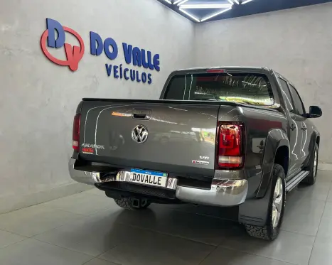 VOLKSWAGEN Amarok 3.0 V6 CABINE DUPLA HIGHLINE 4X4 TURBO INTERCOOLER AUTOMÁTICO, Foto 2 VOLKSWAGEN Amarok 3.0 V6 CABINE DUPLA HIGHLINE 4X4 TURBO INTERCOOLER AUTOMÁTICO, Foto 2