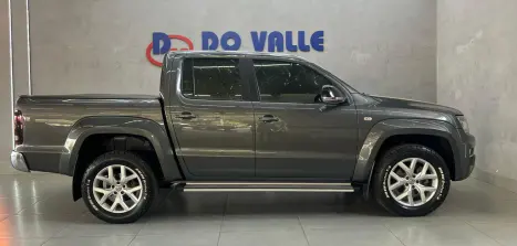 VOLKSWAGEN Amarok 3.0 V6 CABINE DUPLA HIGHLINE 4X4 TURBO INTERCOOLER AUTOMÁTICO, Foto 3 VOLKSWAGEN Amarok 3.0 V6 CABINE DUPLA HIGHLINE 4X4 TURBO INTERCOOLER AUTOMÁTICO, Foto 3