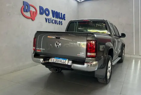 VOLKSWAGEN Amarok 3.0 V6 CABINE DUPLA HIGHLINE 4X4 TURBO INTERCOOLER AUTOMÁTICO, Foto 9 VOLKSWAGEN Amarok 3.0 V6 CABINE DUPLA HIGHLINE 4X4 TURBO INTERCOOLER AUTOMÁTICO, Foto 9