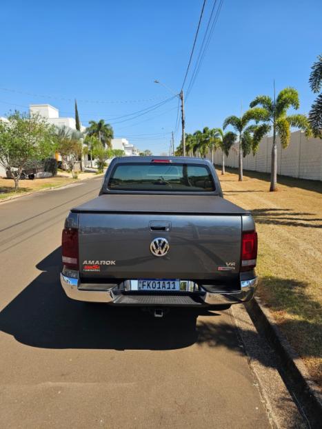 VOLKSWAGEN Amarok 3.0 V6 CABINE DUPLA HIGHLINE 4X4 TURBO INTERCOOLER AUTOMTICO, Foto 2
