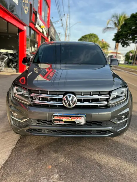 VOLKSWAGEN Amarok 3.0 V6 CABINE DUPLA HIGHLINE 4X4 TURBO INTERCOOLER AUTOMTICO, Foto 2