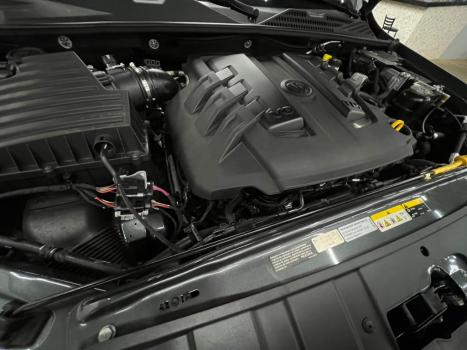 VOLKSWAGEN Amarok 3.0 V6 CABINE DUPLA HIGHLINE 4X4 TURBO INTERCOOLER AUTOM�TICO, Foto 12