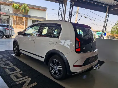 VOLKSWAGEN Cross UP 1.0 12V 4P TSI FLEX, Foto 6