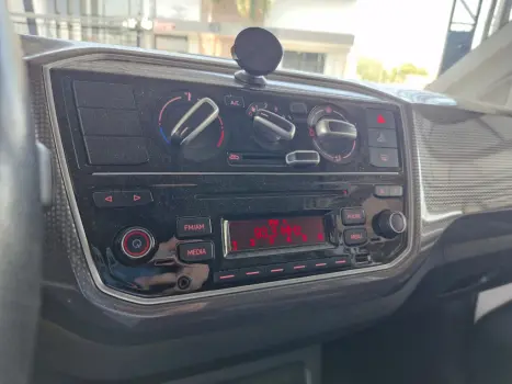 VOLKSWAGEN Cross UP 1.0 12V 4P TSI FLEX, Foto 9