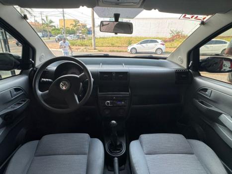 VOLKSWAGEN Fox 1.6 4P, Foto 8