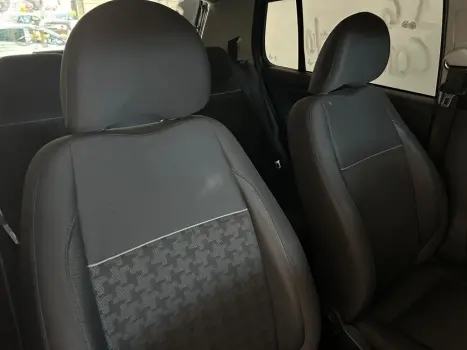 VOLKSWAGEN Fox 1.6 4P FLEX, Foto 7