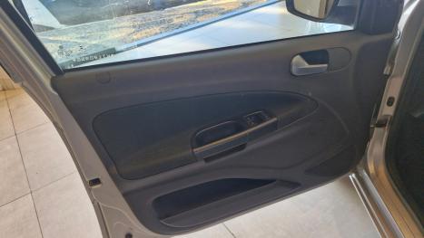 VOLKSWAGEN Gol 1.6 4P FLEX MSI, Foto 10