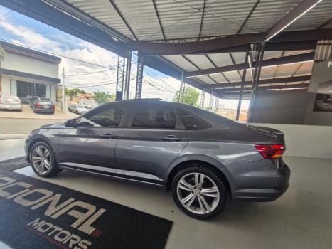 VOLKSWAGEN Jetta 1.4 4P 250 TSI TURBO COMFORTLINE AUTOM�TICO, Foto 4