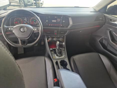 VOLKSWAGEN Jetta 1.4 4P 250 TSI TURBO COMFORTLINE AUTOM�TICO, Foto 9