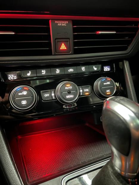 VOLKSWAGEN Jetta 2.0 4P 350 TSI GLI AUTOM�TICO DSG, Foto 9