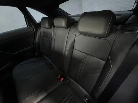 VOLKSWAGEN Nivus 1.0 4P FLEX 200 TSI HIGHLINE TURBO AUTOMÁTICO, Foto 10 VOLKSWAGEN Nivus 1.0 4P FLEX 200 TSI HIGHLINE TURBO AUTOMÁTICO, Foto 10