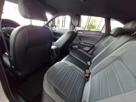 VOLKSWAGEN Nivus 1.0 4P FLEX 200 TSI HIGHLINE TURBO AUTOMTICO, Foto 10