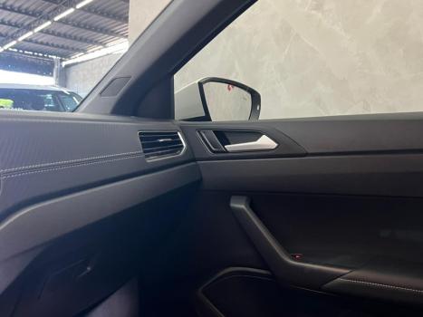 VOLKSWAGEN Nivus 1.0 4P FLEX 200 TSI HIGHLINE TURBO AUTOM�TICO, Foto 8