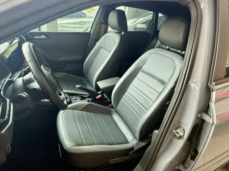 VOLKSWAGEN Nivus 1.0 4P FLEX 200 TSI HIGHLINE TURBO AUTOMÁTICO, Foto 9