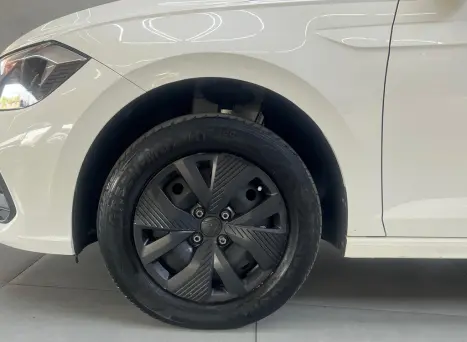 VOLKSWAGEN Polo Hatch 1.0 4P MPI TRACK, Foto 11 VOLKSWAGEN Polo Hatch 1.0 4P MPI TRACK, Foto 11