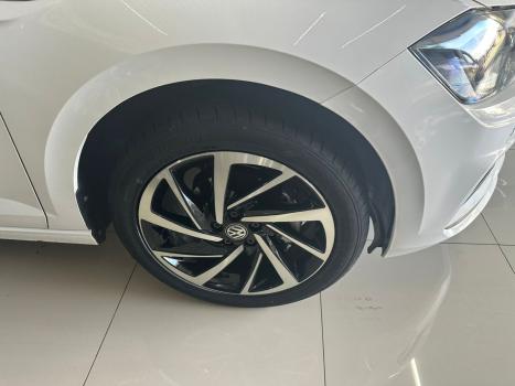 VOLKSWAGEN Polo Hatch 1.0 12V 4P 200 TSI HIGHLINE AUTOMÁTICO, Foto 9 VOLKSWAGEN Polo Hatch 1.0 12V 4P 200 TSI HIGHLINE AUTOMÁTICO, Foto 9