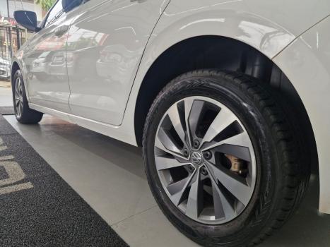 VOLKSWAGEN Polo Hatch 1.0 12V 4P 200 TSI  COMFORTLINE AUTOM�TICO, Foto 8