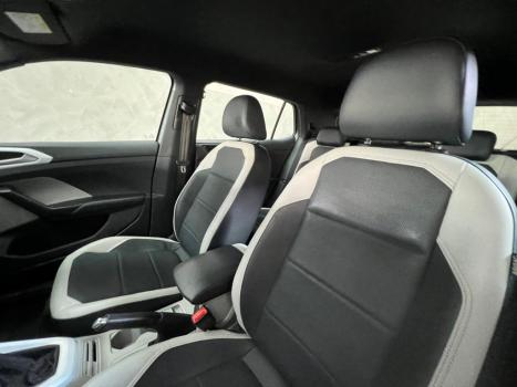 VOLKSWAGEN T-Cross 1.4 4P 250 TSI FLEX HIGHLINE AUTOM�TICO, Foto 12