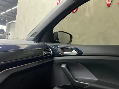 VOLKSWAGEN T-Cross 1.0 4P 200 TSI FLEX COMFORTLINE AUTOM�TICO, Foto 9