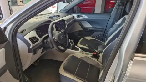 VOLKSWAGEN T-Cross 1.4 4P 250 TSI FLEX HIGHLINE AUTOMÁTICO, Foto 10