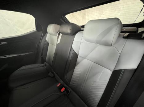 VOLKSWAGEN Tera 1.0 12V 4P 170 TSI HIGH AUTOM�TICO, Foto 11