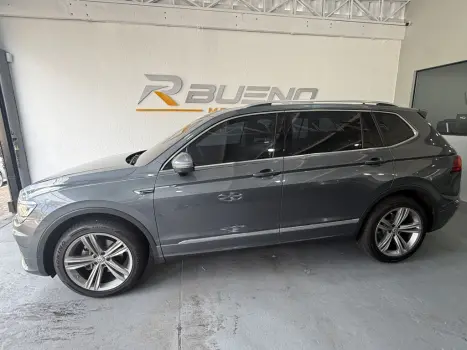 VOLKSWAGEN Tiguan 1.4 250 TSI TOTAL FLEX ALLSPACE COMFORTLINE TURBO AUTOM�TICO TIPTRONIC, Foto 2
