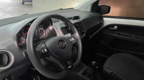 VOLKSWAGEN UP 1.0 4P FLEX 170 TSI XTREME, Foto 4