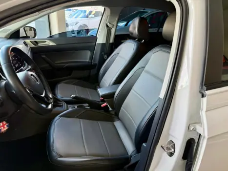 VOLKSWAGEN Virtus 1.0 4P 200 TSI FLEX HIGHLINE AUTOM�TICO, Foto 9