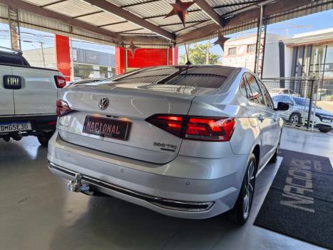 VOLKSWAGEN Virtus 1.0 4P 200 TSI FLEX HIGHLINE AUTOM�TICO, Foto 6