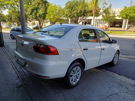 VOLKSWAGEN Voyage 1.6 4P FLEX, Foto 4