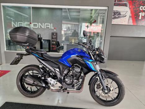 YAMAHA FZ 25 250 Fazer Flex , Foto 1