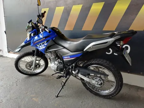 YAMAHA XTZ 250 LANDER, Foto 3