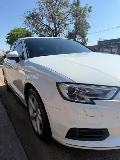 AUDI A3 1.4 16V 4P TFSI ATTRACTION S-TRONIC AUTOMTICO, Foto 4