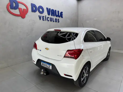 CHEVROLET Onix Hatch 1.4 4P FLEX LTZ, Foto 2