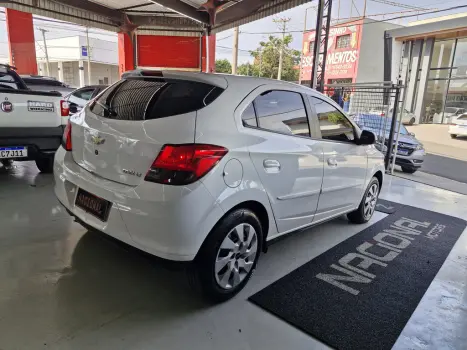 CHEVROLET Onix Hatch 1.4 4P FLEX LT AUTOMTICO, Foto 6