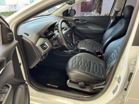 CHEVROLET Onix Hatch 1.4 4P FLEX LTZ, Foto 6